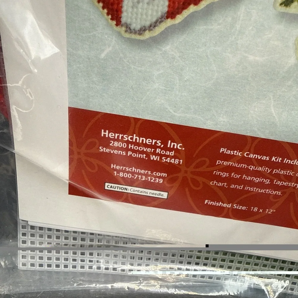 Herrschners Plastic Canvas Candy Cane Welcome Wall Hanging 18 X 12